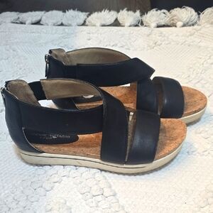 Adrienne Vittadini Black and Tan Sandals